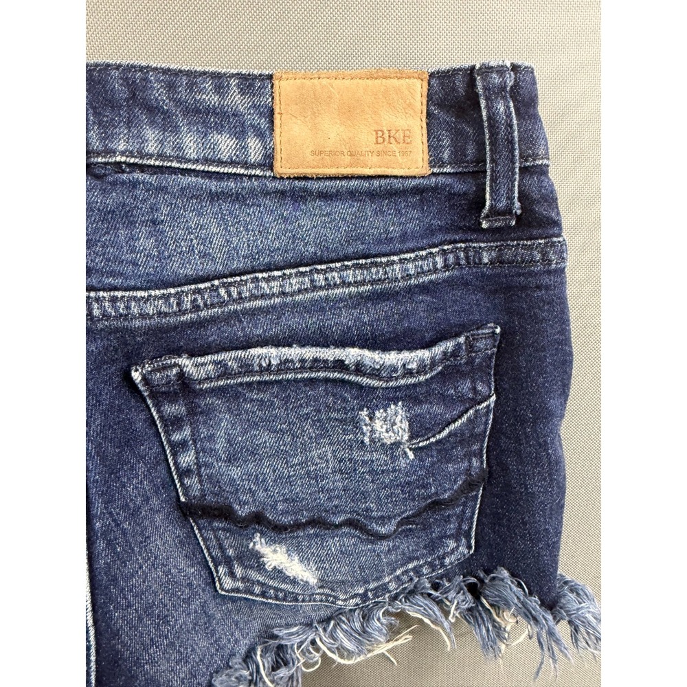BKE Payton Denim Shorts Womens Dark Wash Distressed Frayed 26 - Picture 2 of 9